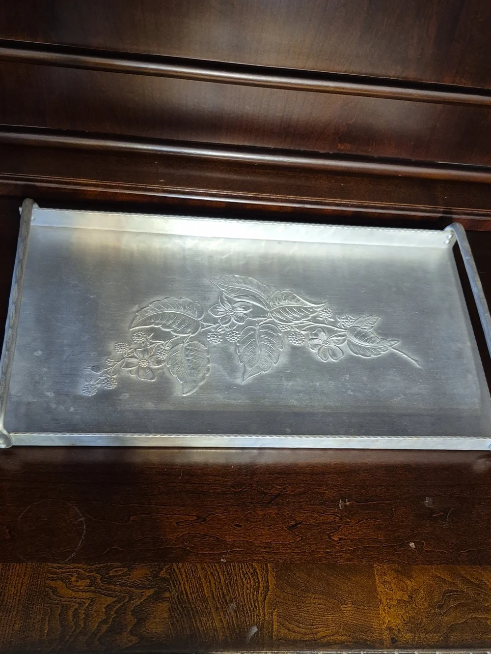 Antique Hand Forged, Everlast Metal,Decorative Silver Floral Metal Tray - Silver